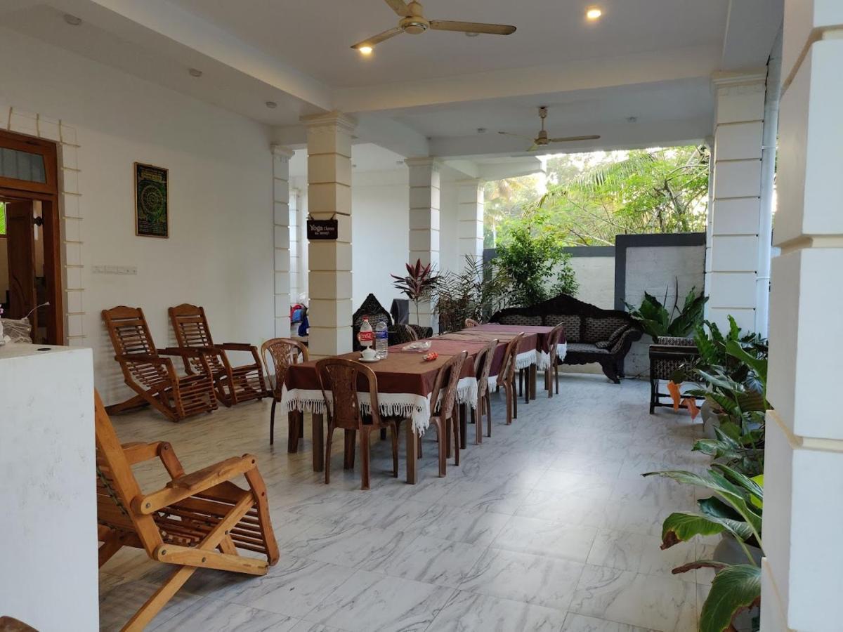 Surf'N Lanka - Surf School Ξενοδοχείο Weligama Εξωτερικό φωτογραφία