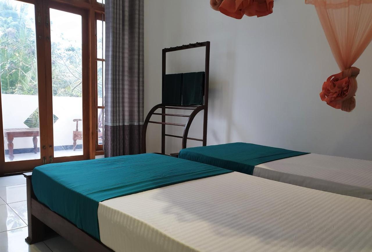 Surf'N Lanka - Surf School Ξενοδοχείο Weligama Εξωτερικό φωτογραφία